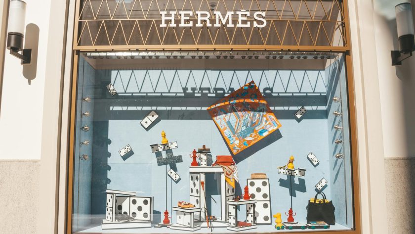 Hermès : les modèles de chaussures qui définissent le luxe