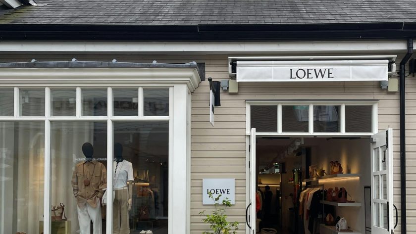 Loewe : des chaussures de luxe qui allient tradition et innovation